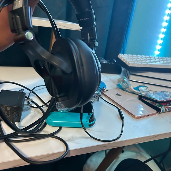 Nintendo switch whole setup - Picture 9 of 14